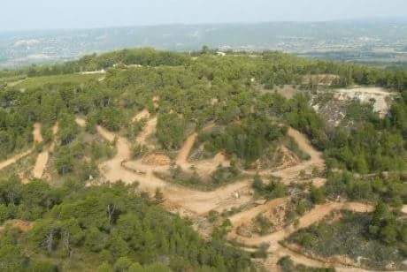 Terrain de motocross à Goult — photo 2