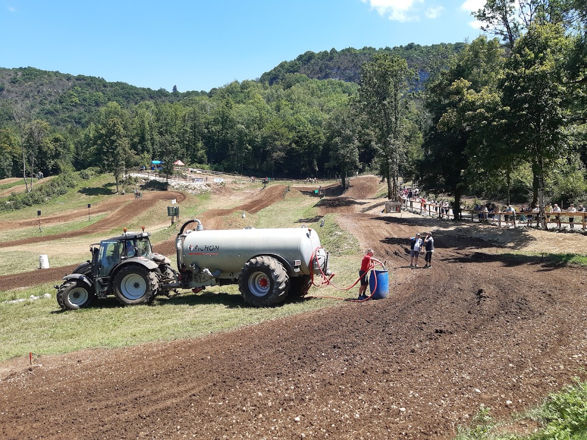 Terrain de motocross à Moirans-En-Montagne — photo 4