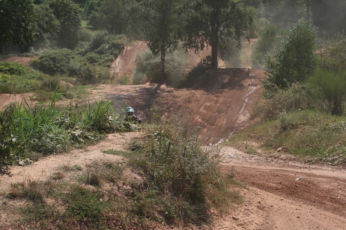 Terrain de motocross à Schweyen — photo 1