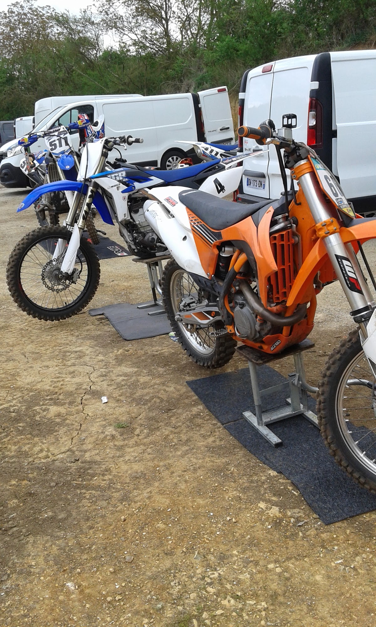 Terrain de motocross à Chartainvilliers — photo 2