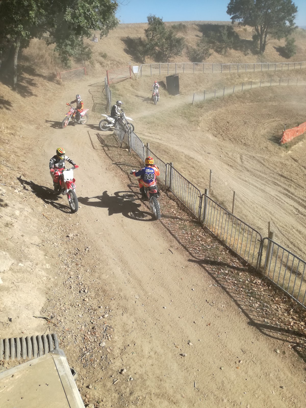 Terrain de motocross à Mirepoix-Sur-Tarn — photo 4