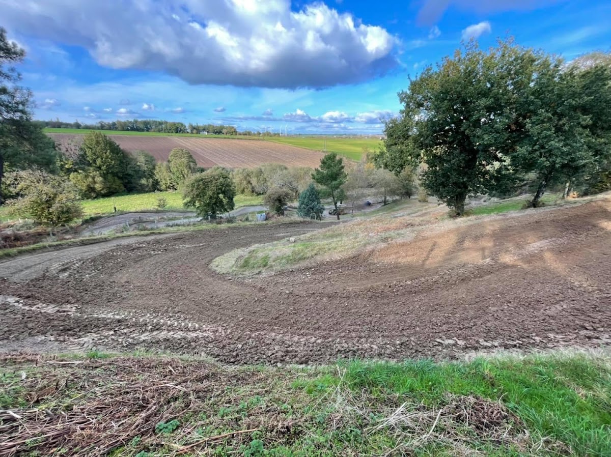 Terrain de motocross à Guégon — photo 1