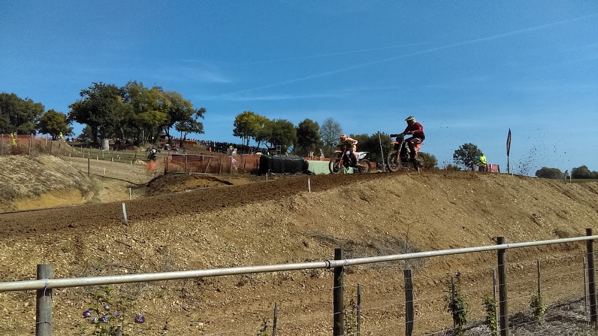 Terrain de motocross à Tuzie — photo 1