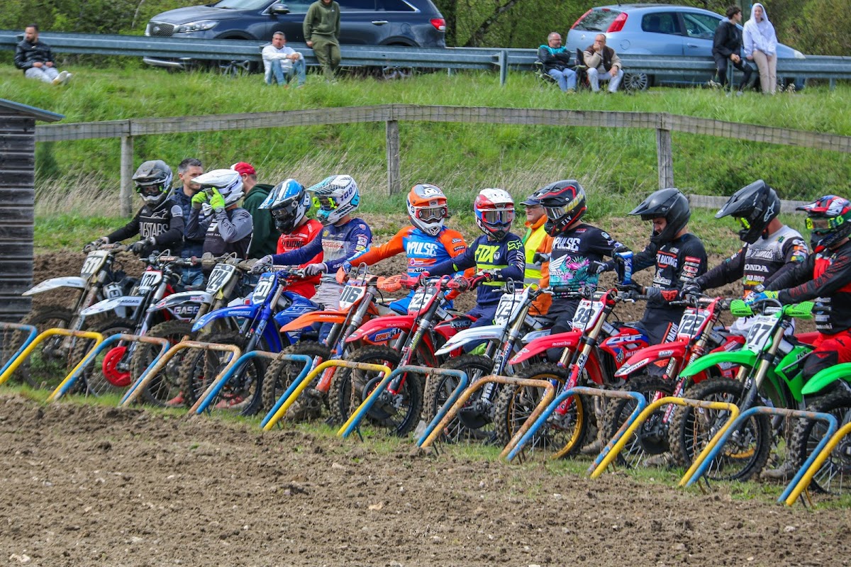 Terrain de motocross à Nouan-le-Fuzelier — photo 4