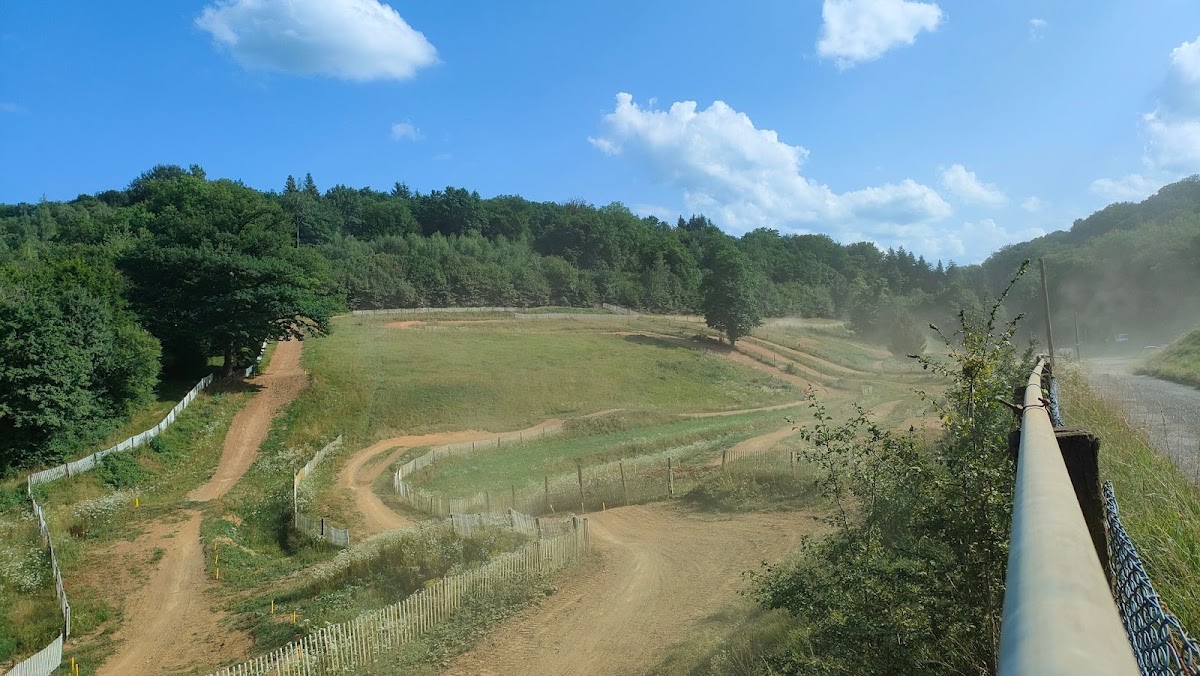 Terrain de motocross à Écot — photo 1
