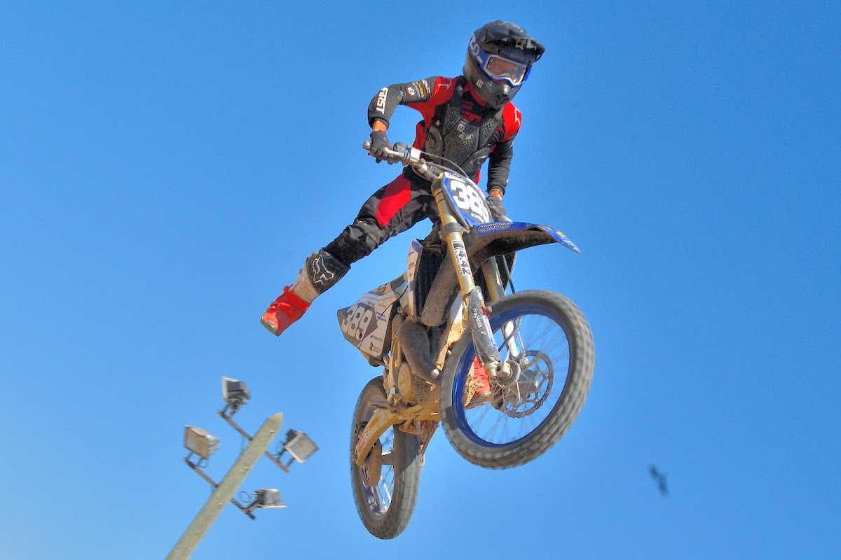 Terrain de motocross à Châteauneuf-Les-Martigues