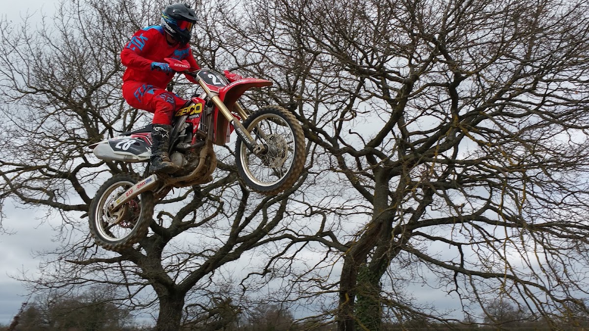 Terrain de motocross à Néris-Les-Bains