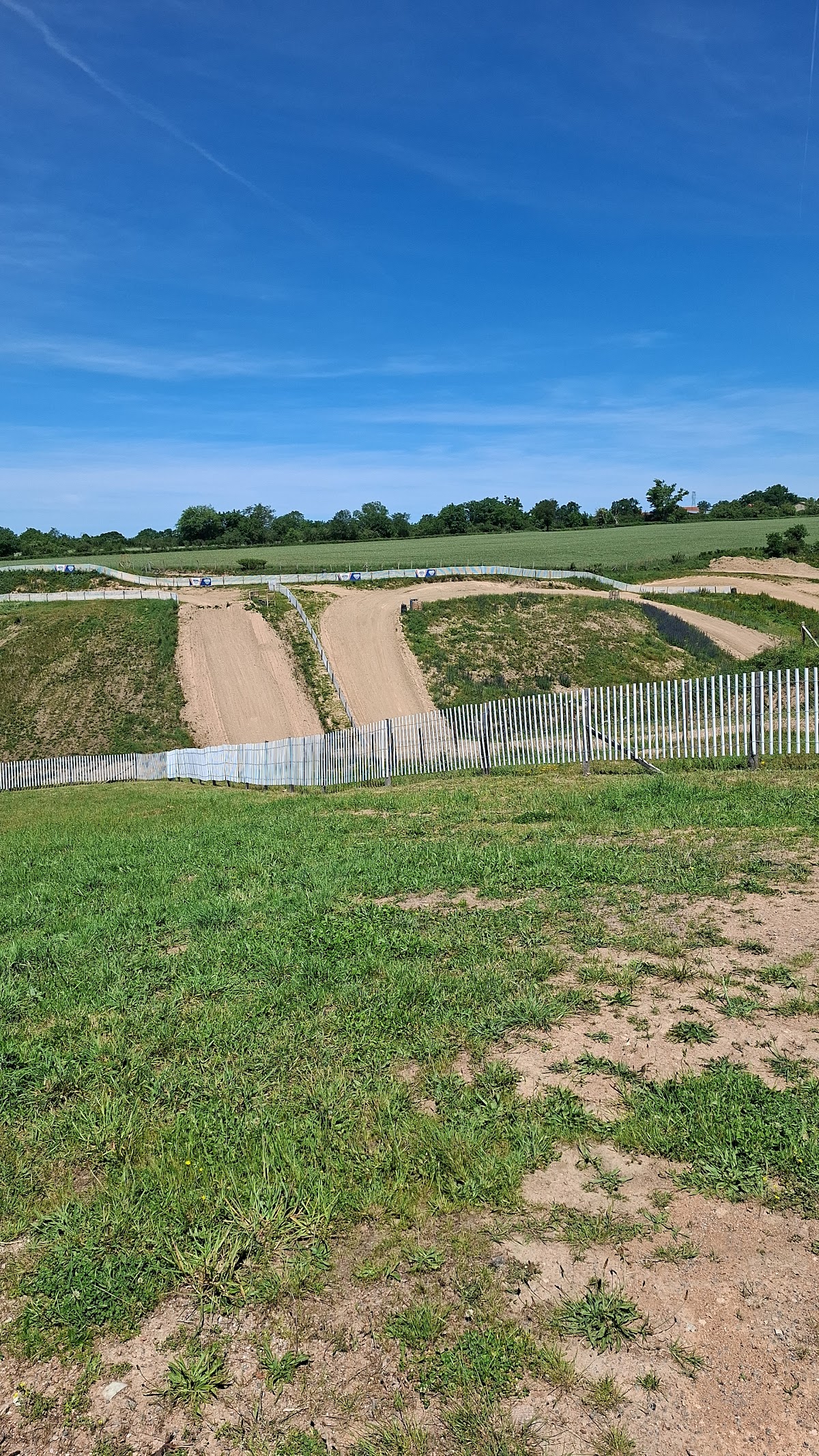 Terrain de motocross à Néris-Les-Bains — photo 3