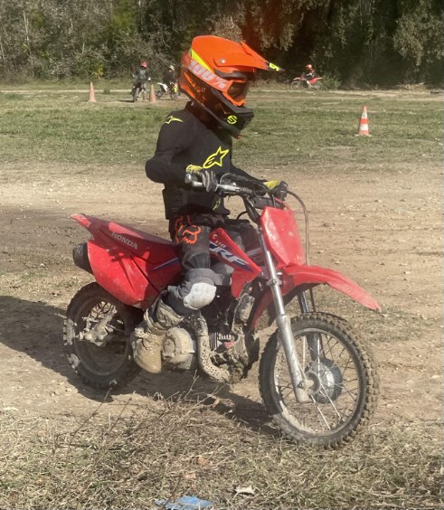 Terrain de motocross à Villelaure — photo 2