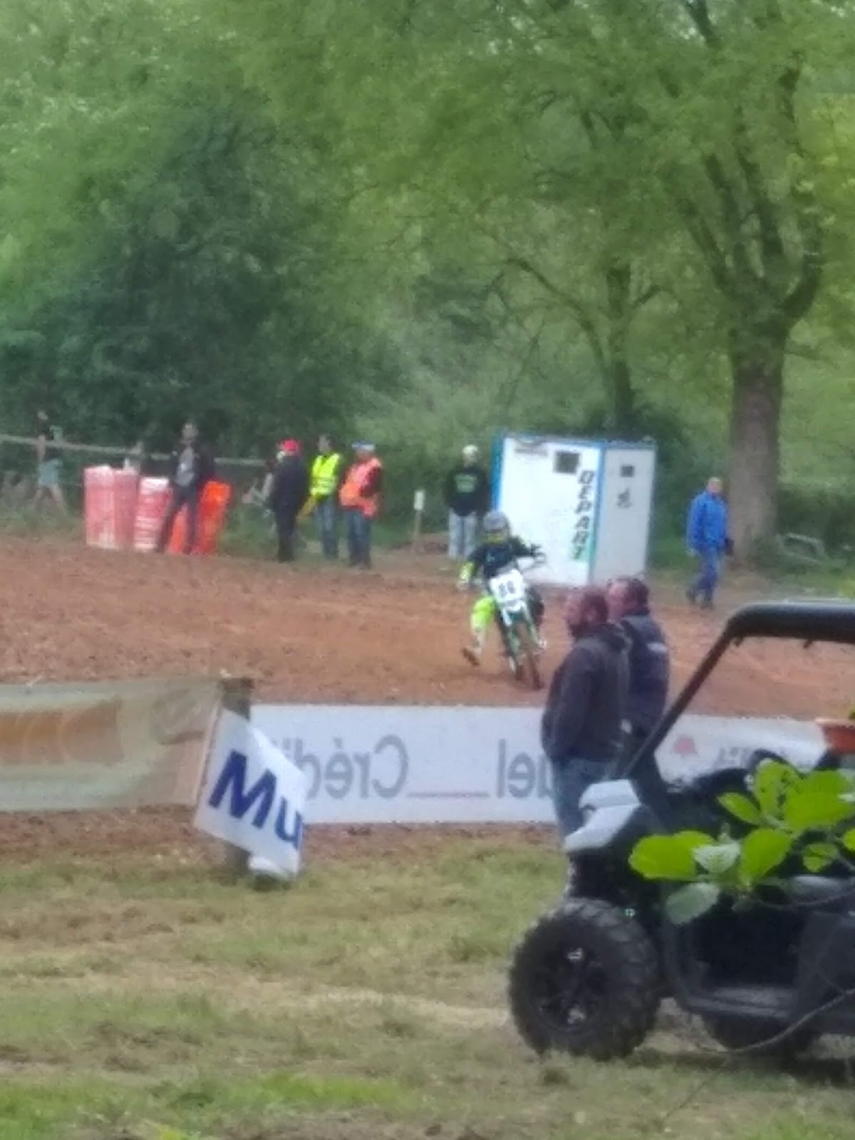 Terrain de motocross à Thorigny — photo 1