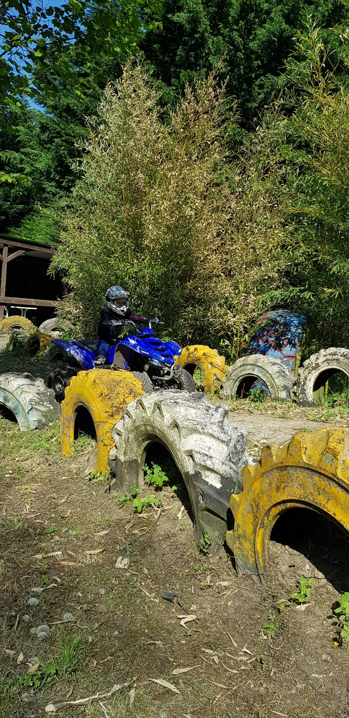 Terrain de motocross à Larchant — photo 1