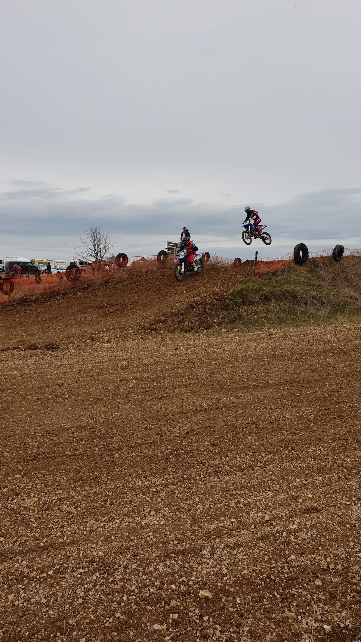 Terrain de motocross à Champignol-Lez-Mondeville