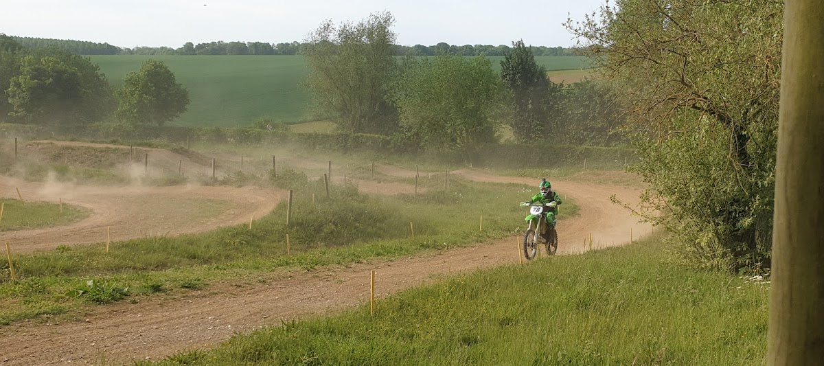 Terrain de motocross à Gouy-Servins — photo 1
