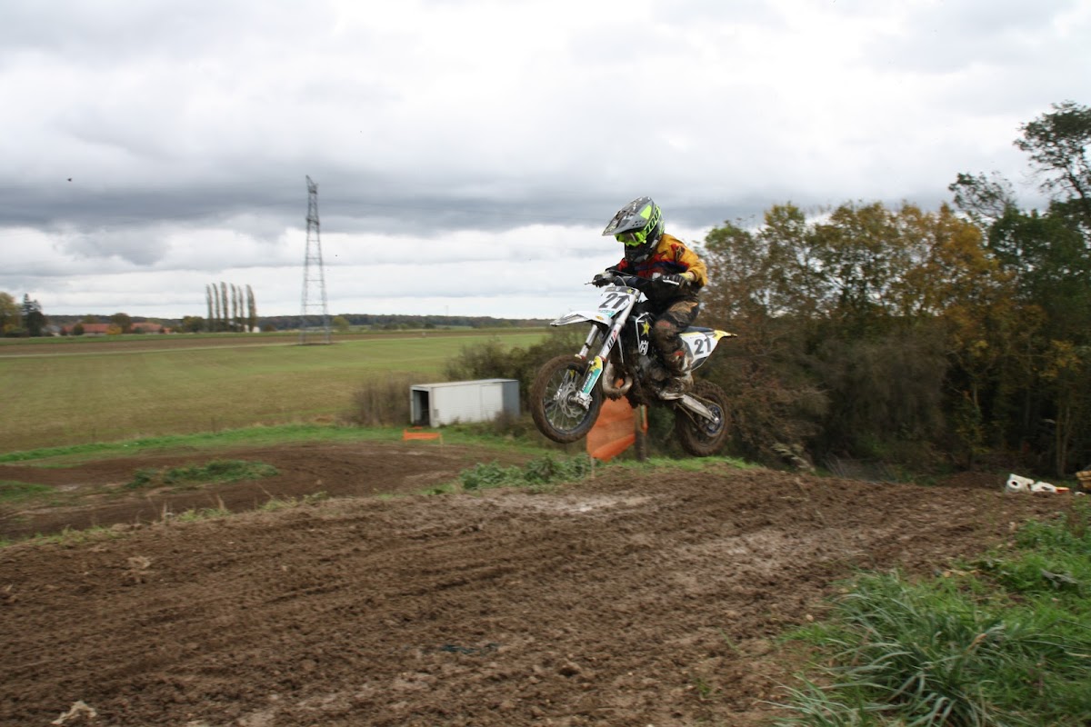 Terrain de motocross à Landricourt — photo 3