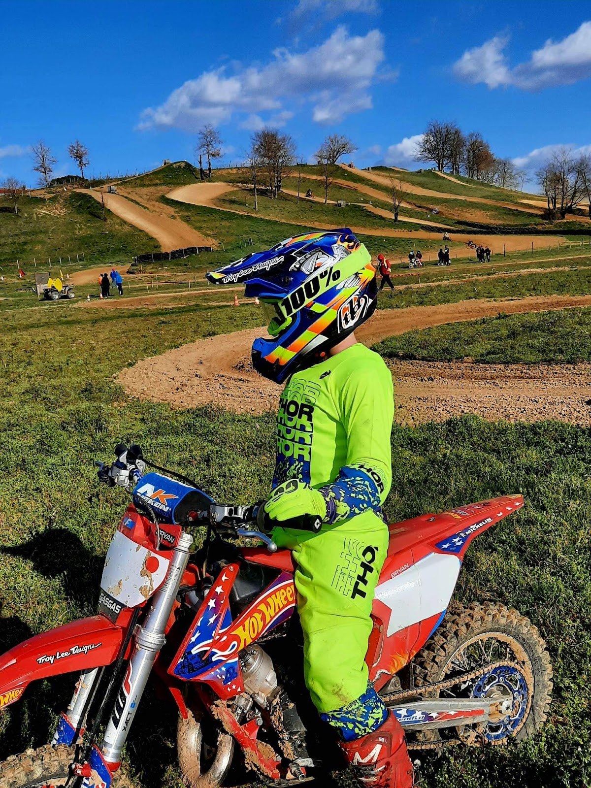 Terrain de motocross à Beaumarchés — photo 1