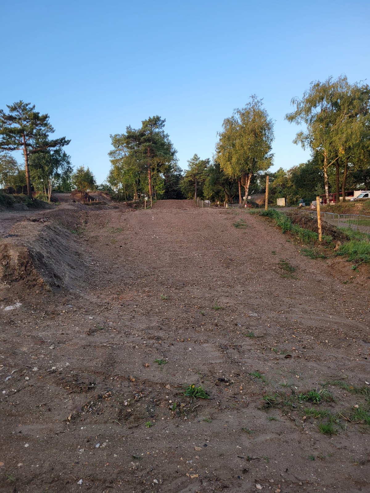Terrain de motocross à Chevrainvilliers — photo 1