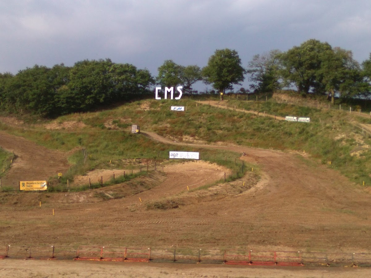 Terrain de motocross à La Chapelle-Sur-Erdre — photo 2