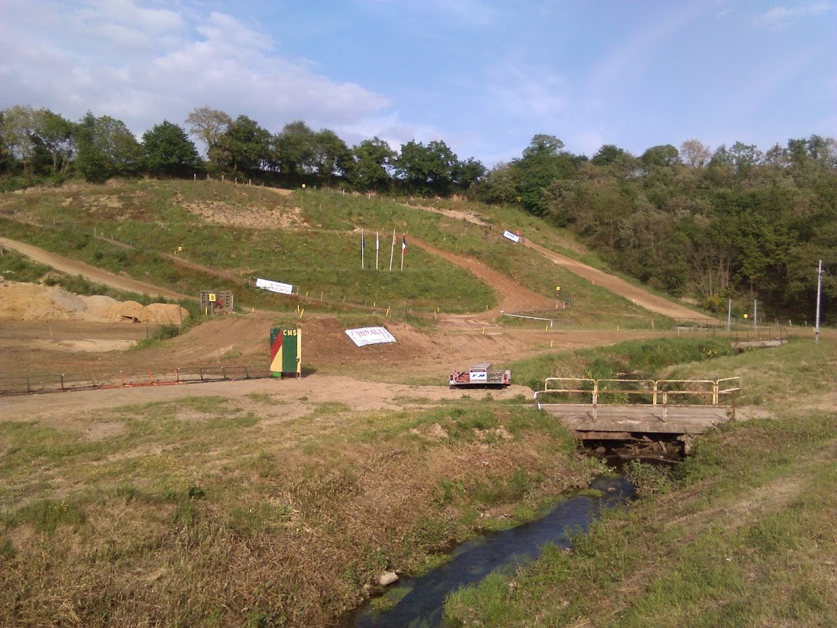 Terrain de motocross à La Chapelle-Sur-Erdre — photo 3