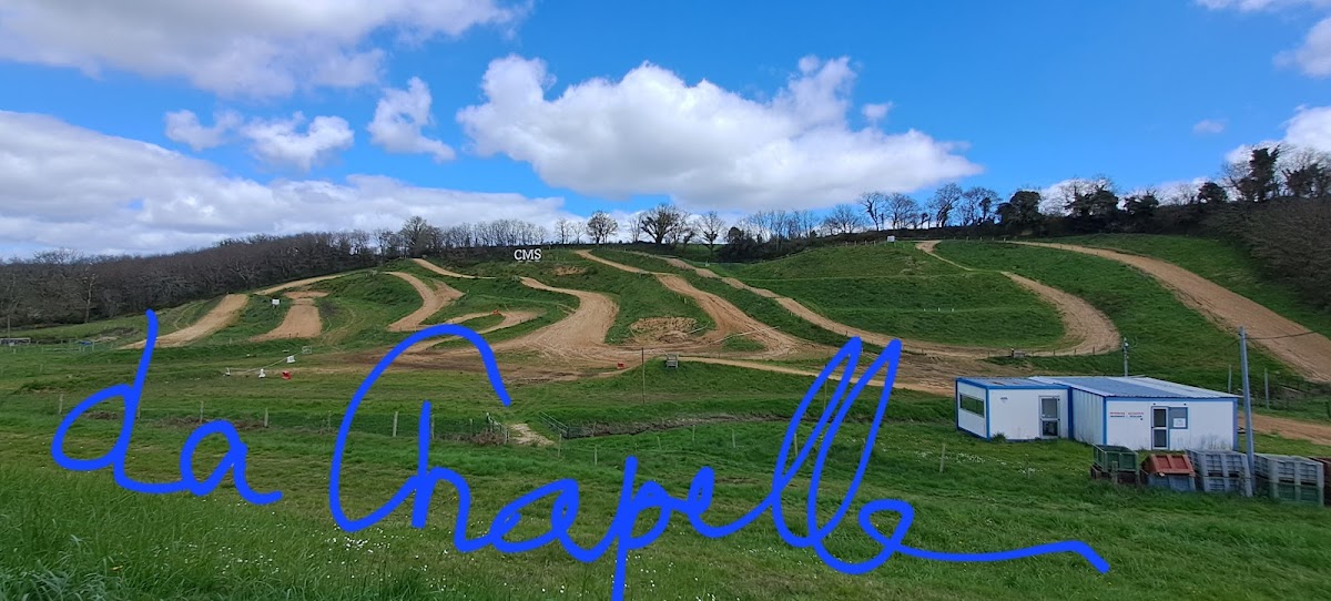Terrain de motocross à La Chapelle-Sur-Erdre — photo 4
