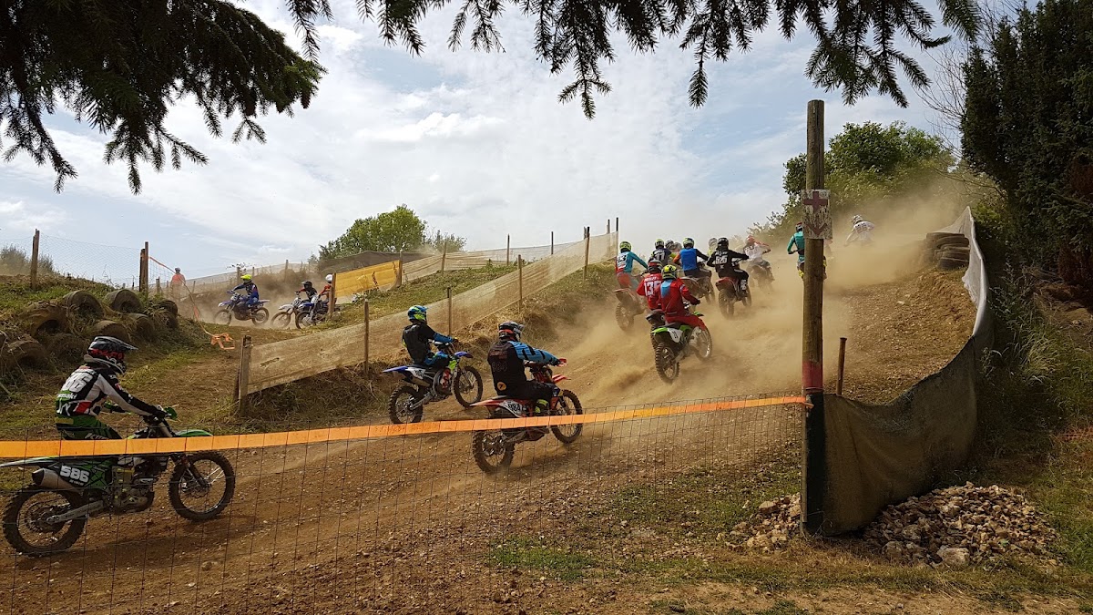 Terrain de motocross à Beauvais — photo 1