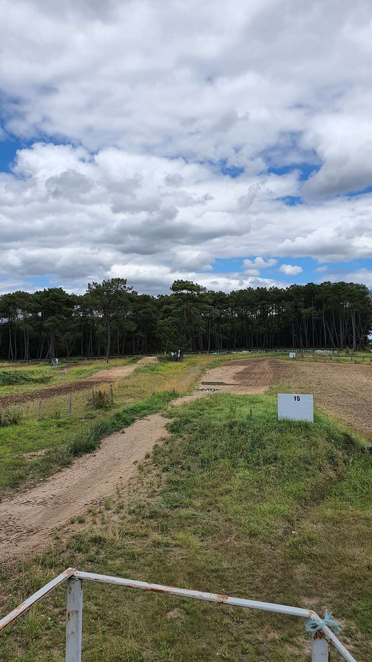 Terrain de motocross à Saint-Secondin — photo 1