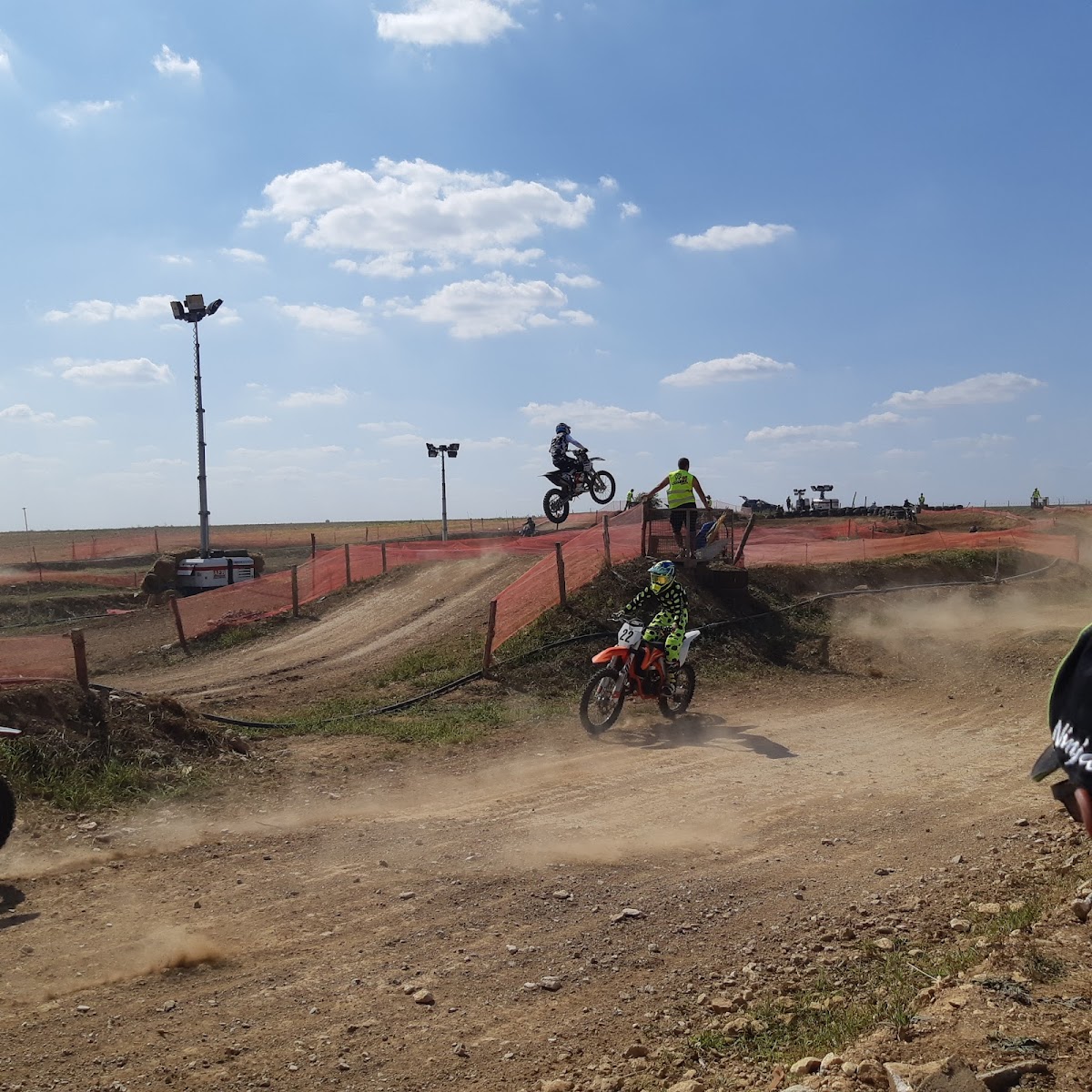 Terrain de motocross à Champigny-le-Sec — photo 2