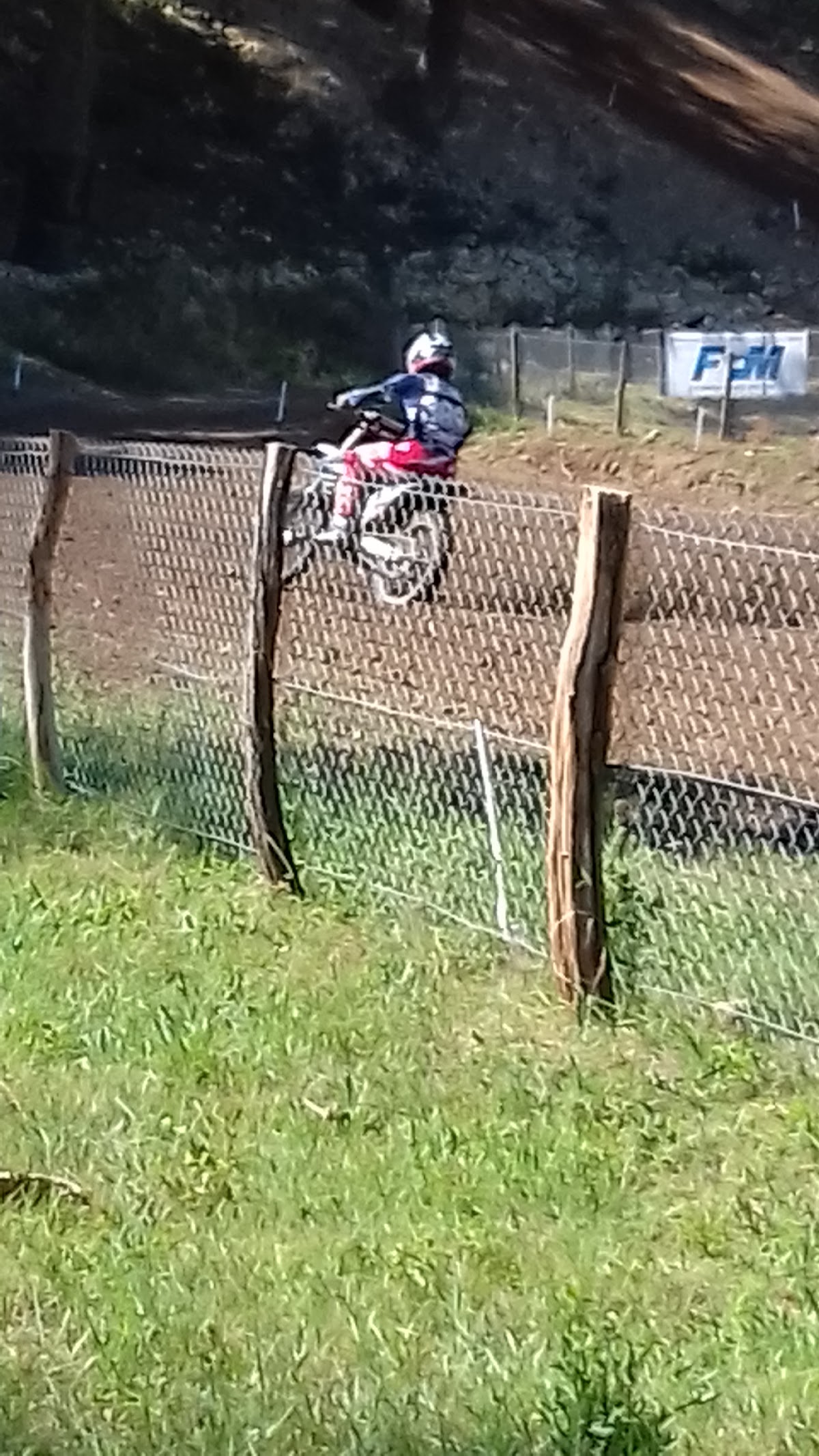 Terrain de motocross à Lussault-Sur-Loire — photo 3