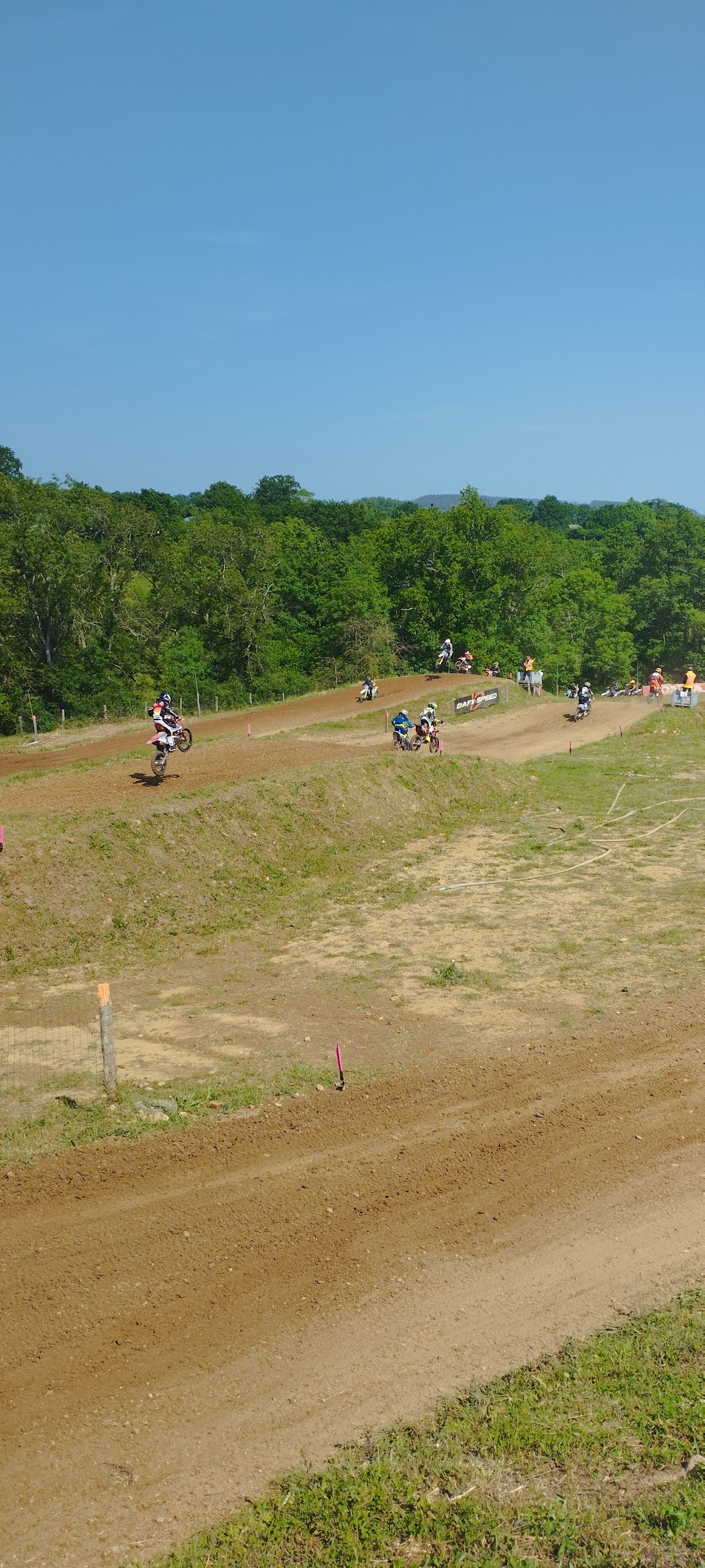 Terrain de motocross à La Ferrière-Bochard