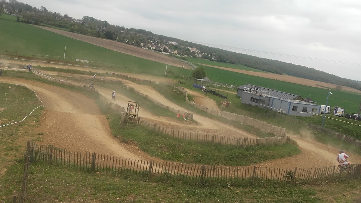 Terrain de motocross à Fublaines