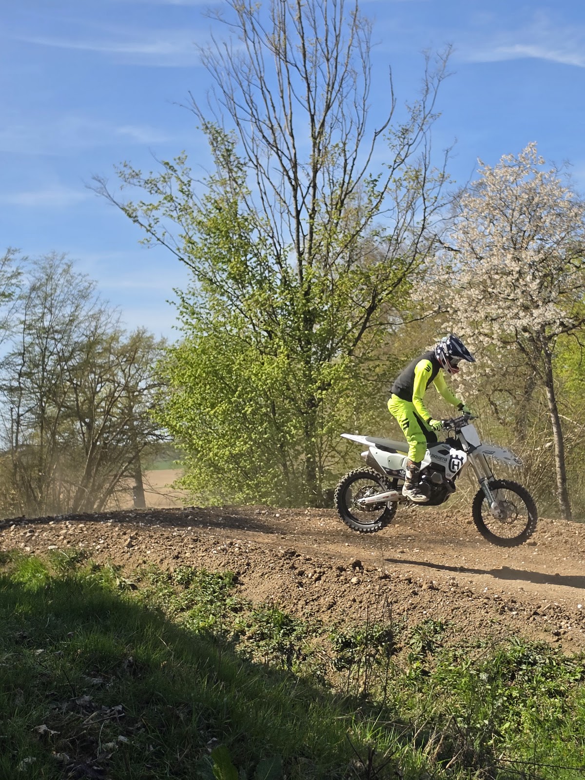 Terrain de motocross à Nizy-Le-Comte — photo 2