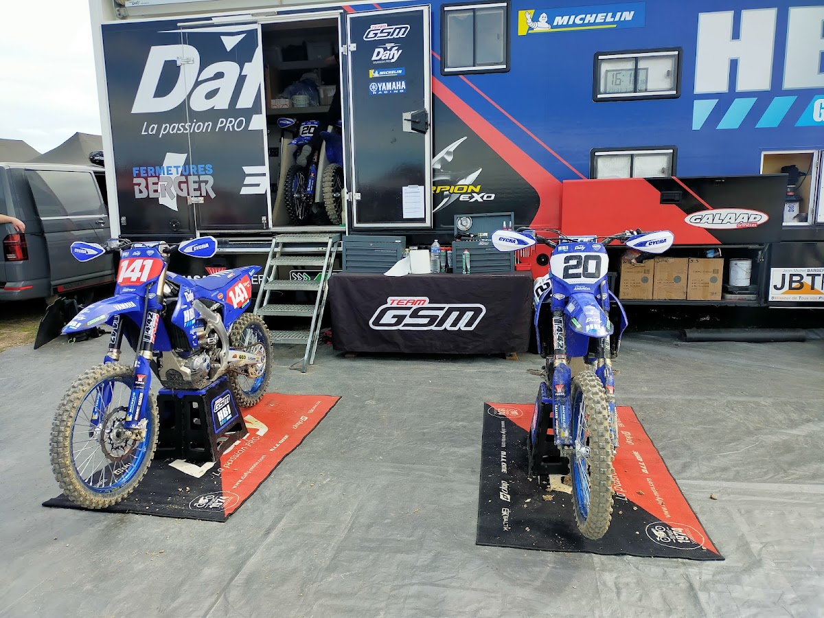 Terrain de motocross à Castelnau-De-Lévis — photo 4