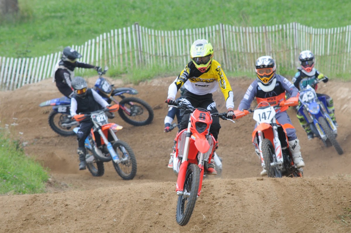Terrain de motocross à La Brionne — photo 2