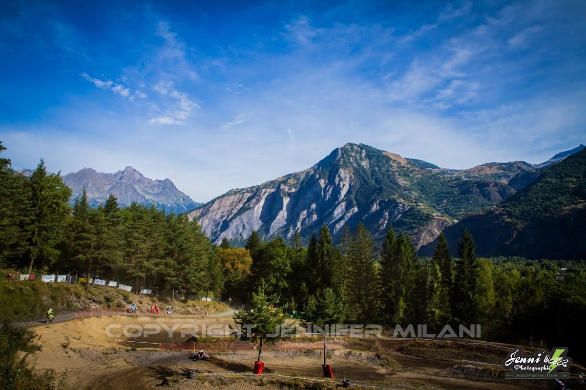 Terrain de motocross à Le Bourg-D'Oisans