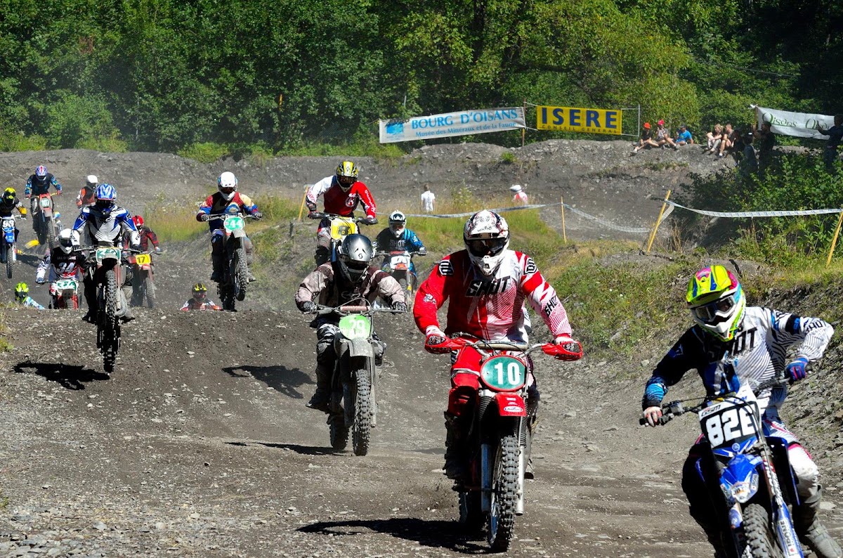 Terrain de motocross à Le Bourg-D'Oisans — photo 3
