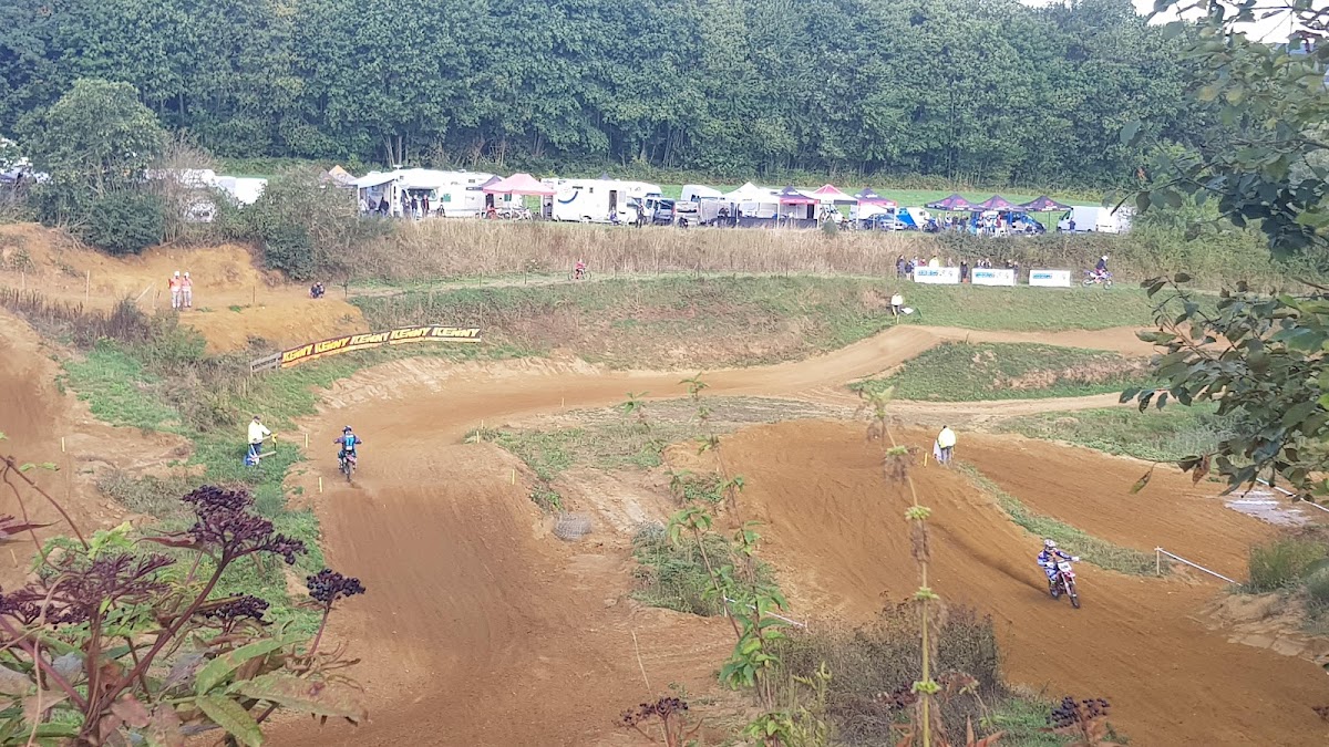 Terrain de motocross à Crisolles — photo 1