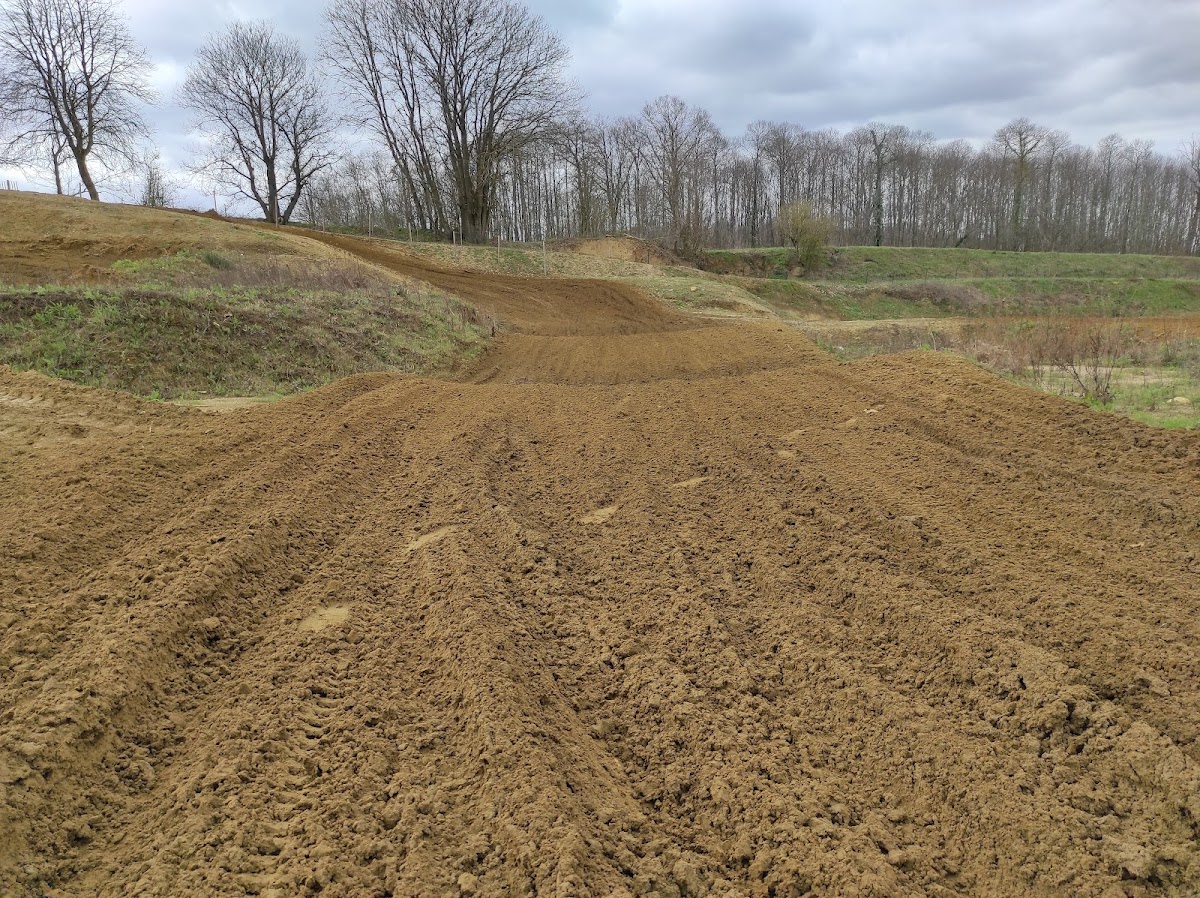 Terrain de motocross à Crisolles — photo 2