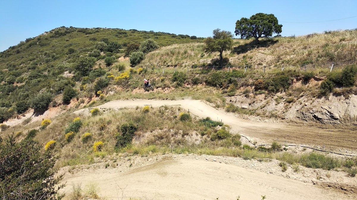 Terrain de motocross à Corbère-les-Cabanes — photo 2