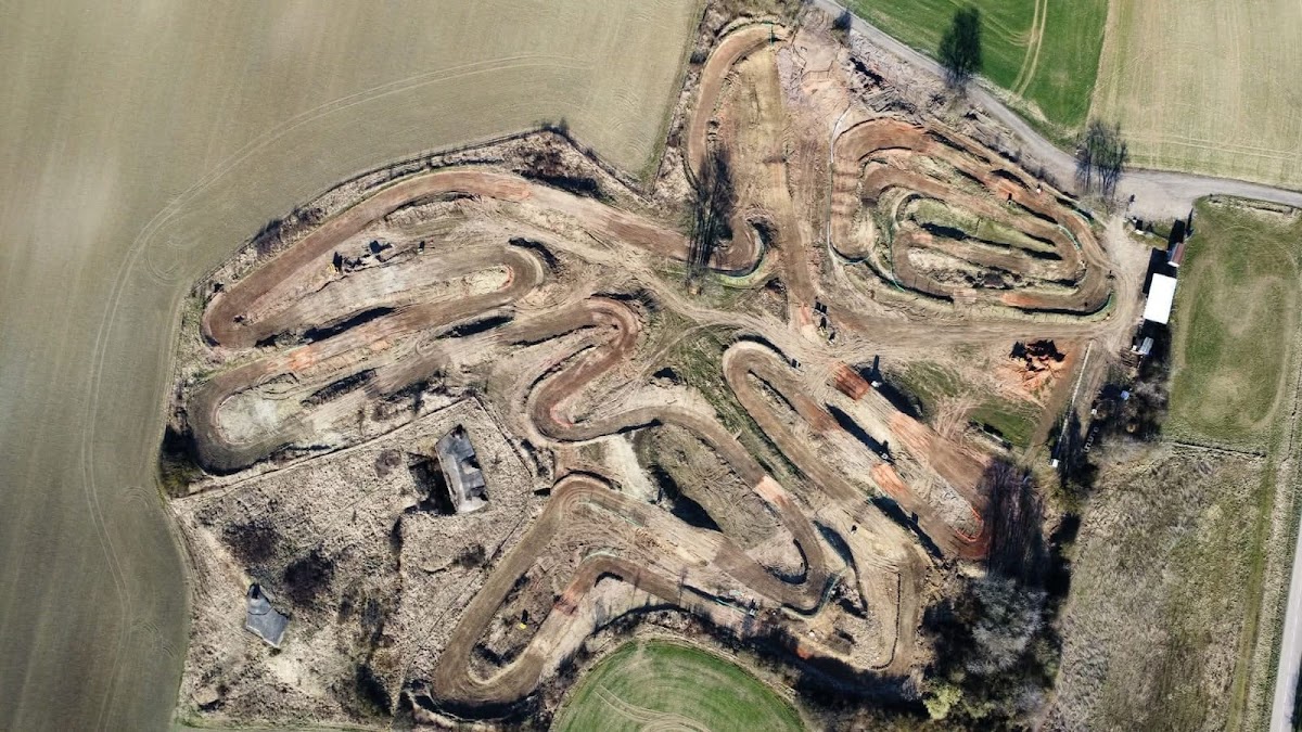 Terrain de motocross à Bambiderstroff — photo 1
