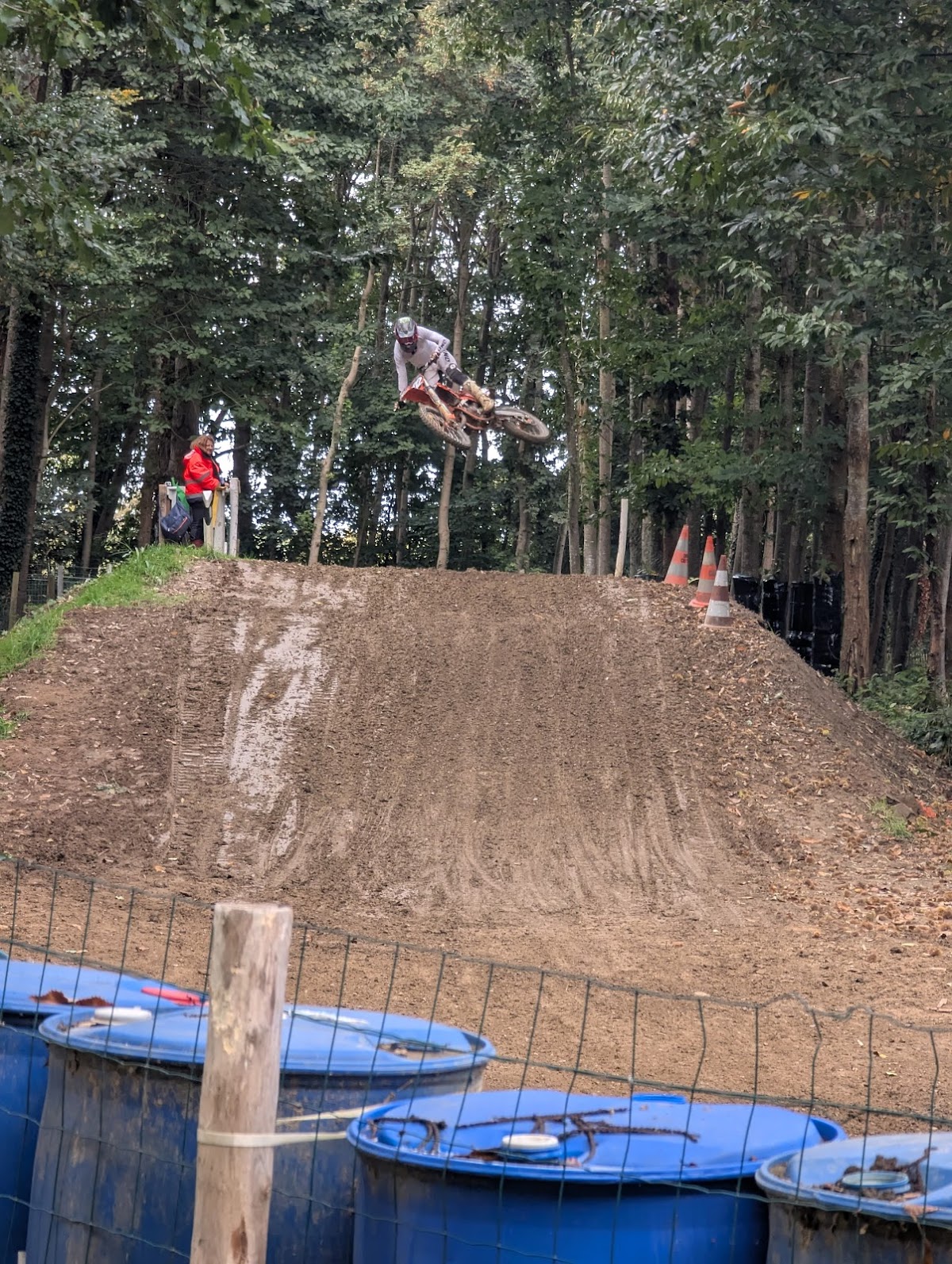 Terrain de motocross à Miniac-Morvan — photo 1