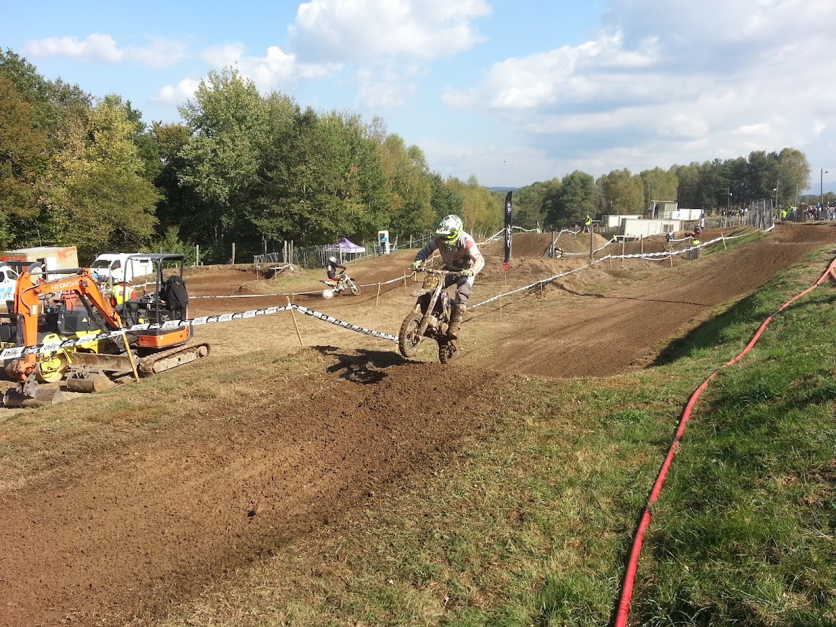Terrain de motocross à Messeix — photo 2