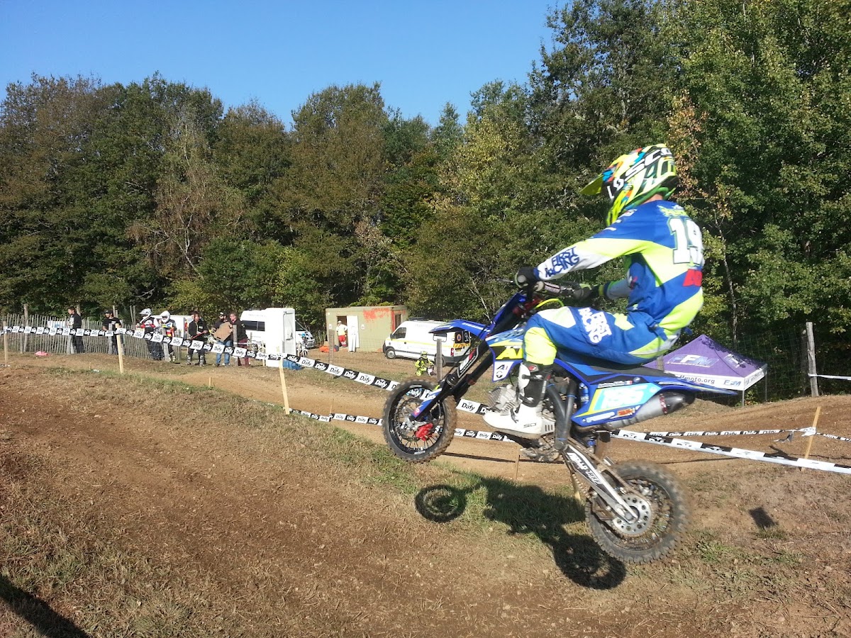 Terrain de motocross à Messeix — photo 3
