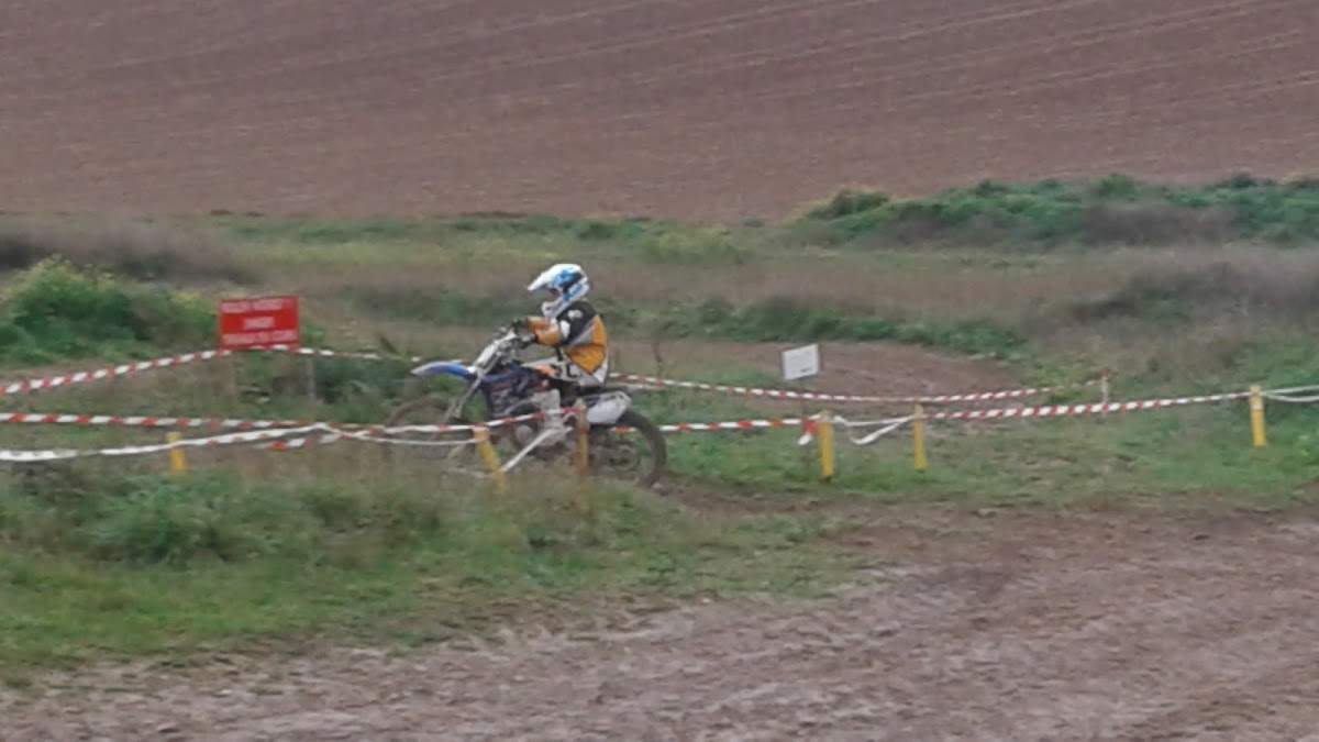 Terrain de motocross à Londinières — photo 4