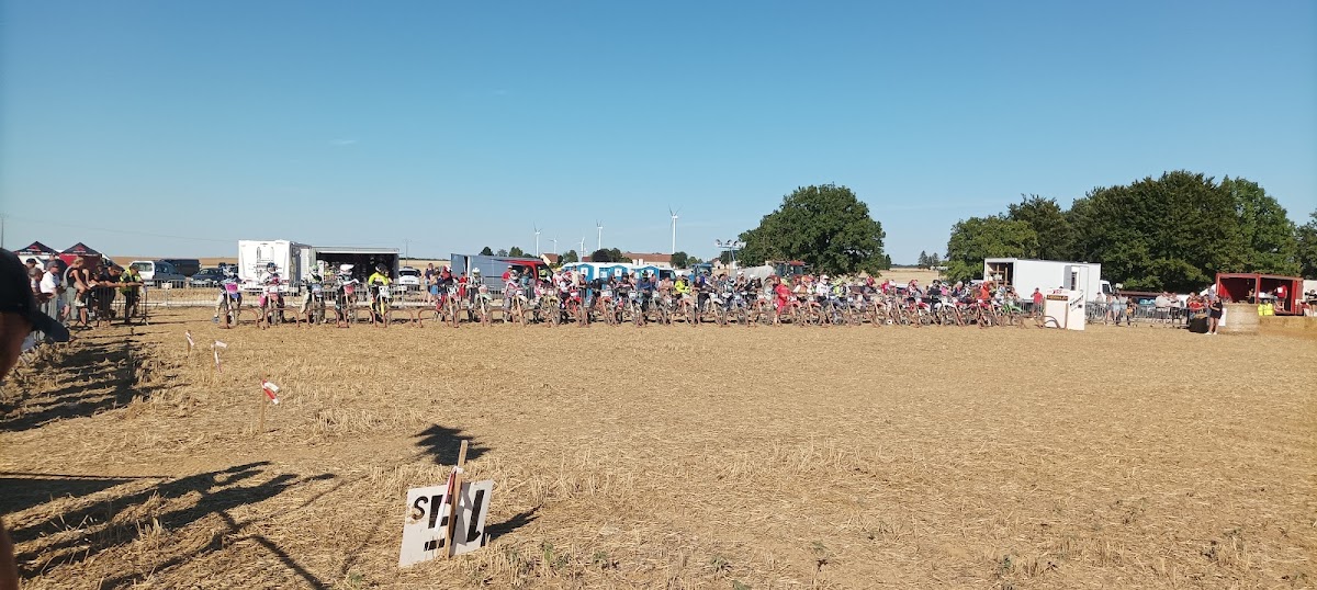 Terrain de motocross à Bar-sur-Seine