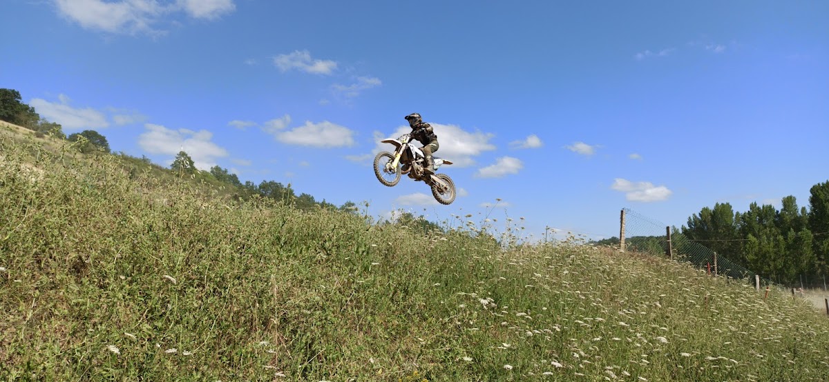 Terrain de motocross à Gaillac-Toulza — photo 1