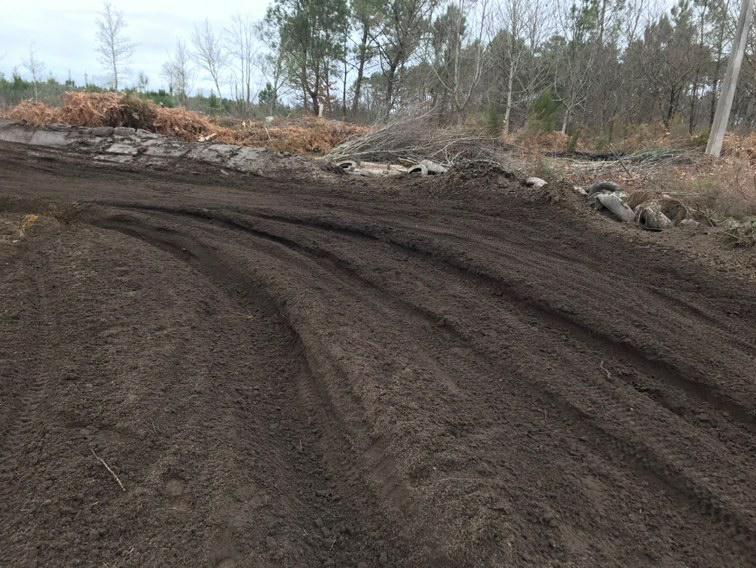 Terrain de motocross à Saint-Martin-d'Oney — photo 1