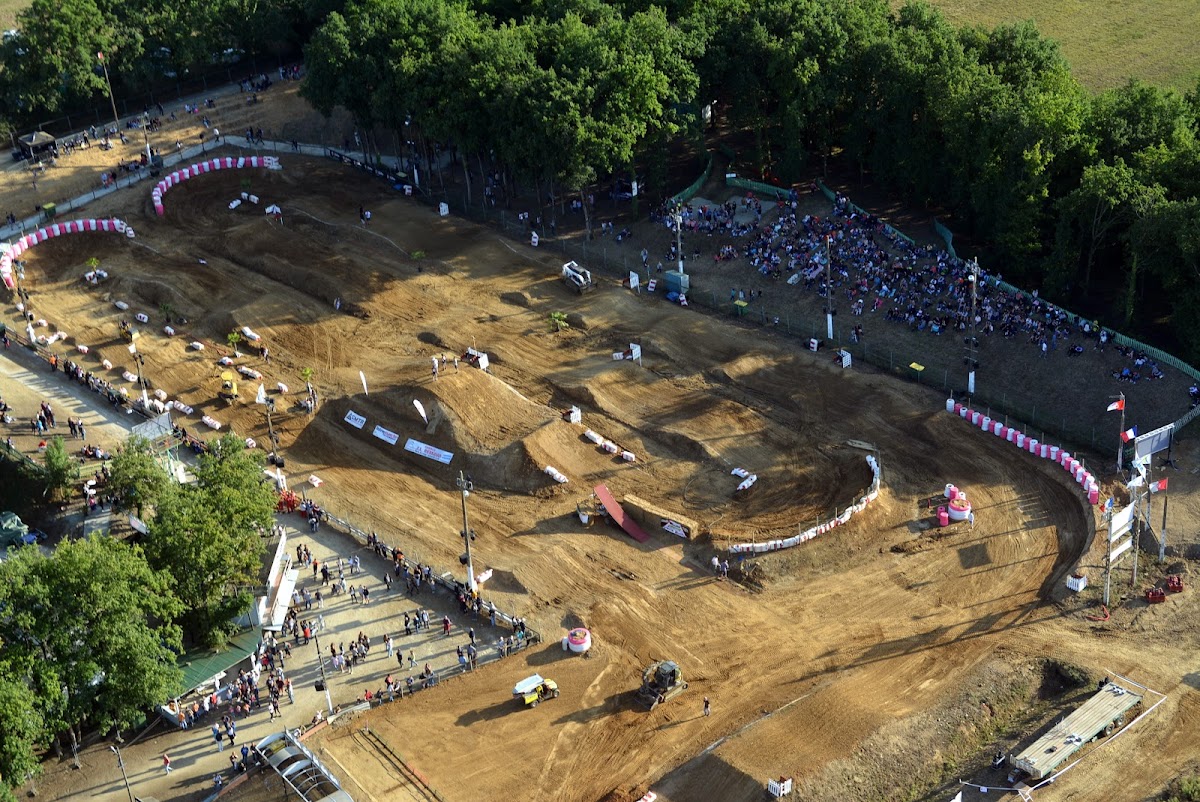 Terrain de motocross à Saint-Georges-De-Montaigu — photo 2