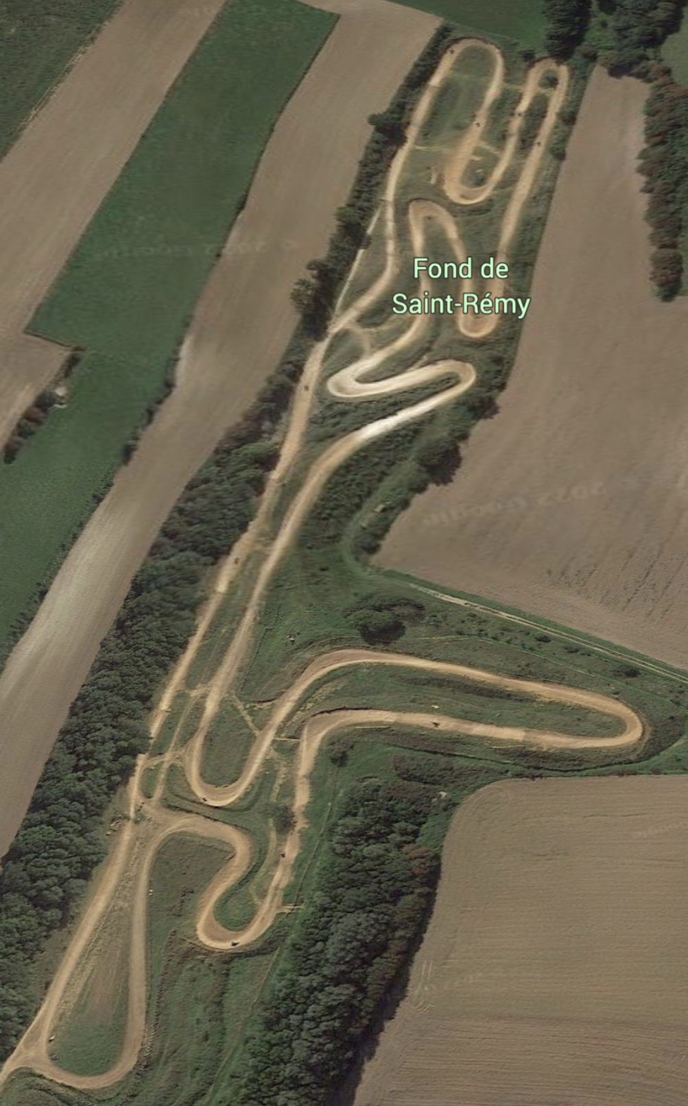 Terrain de motocross à Campagne-Lès-Hesdin — photo 1