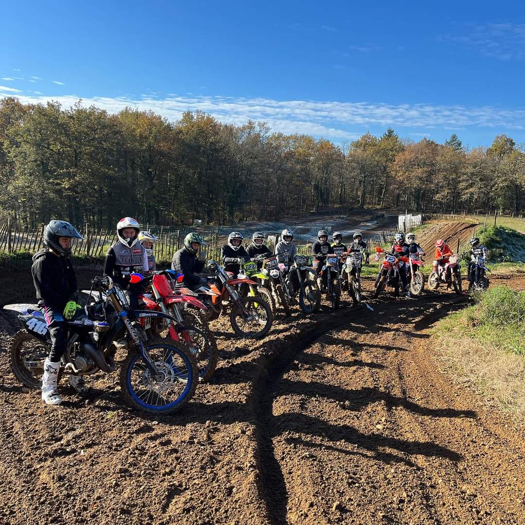 Terrain de motocross à Rochechouart — photo 3