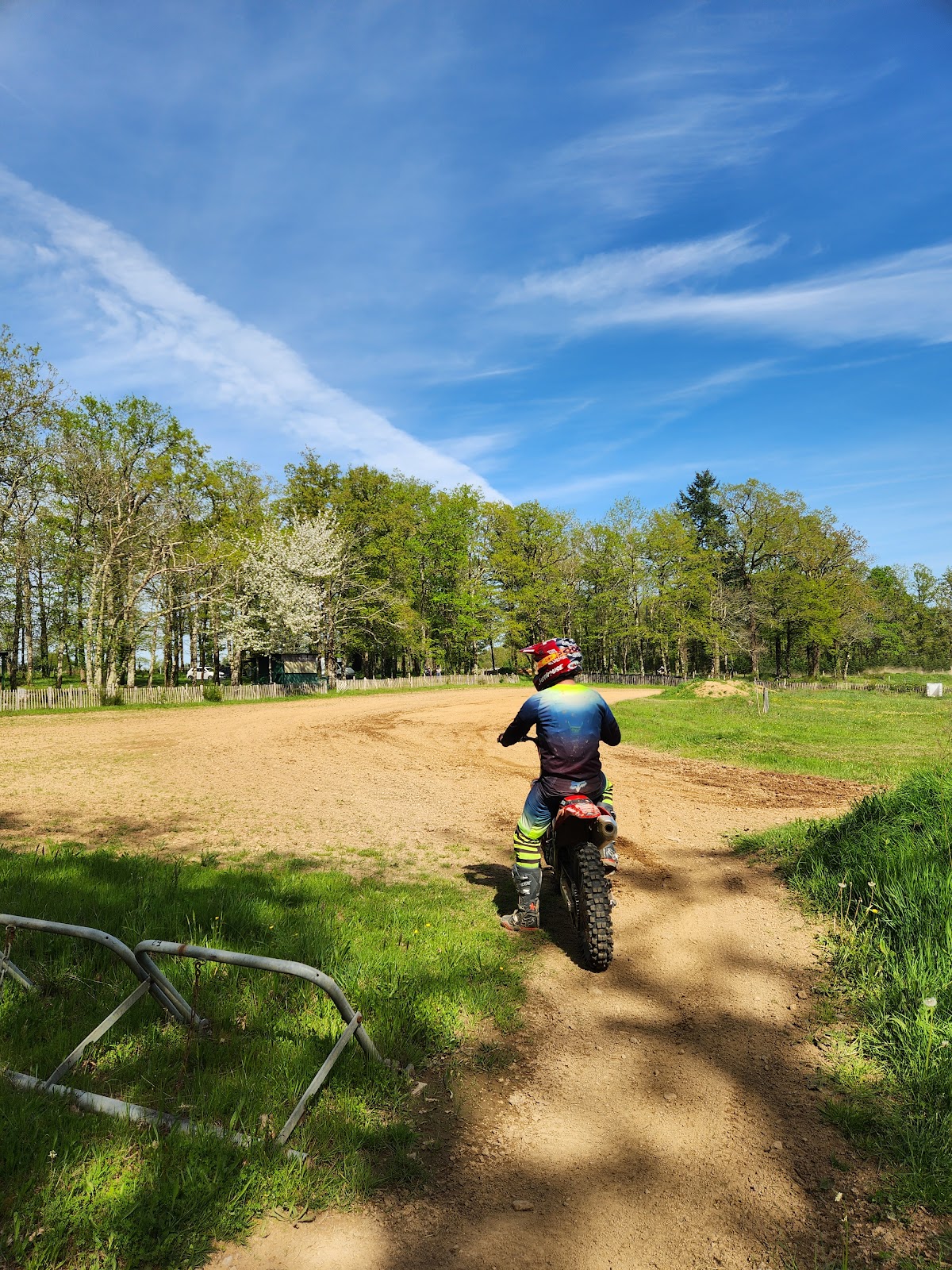 Terrain de motocross à Rochechouart — photo 4