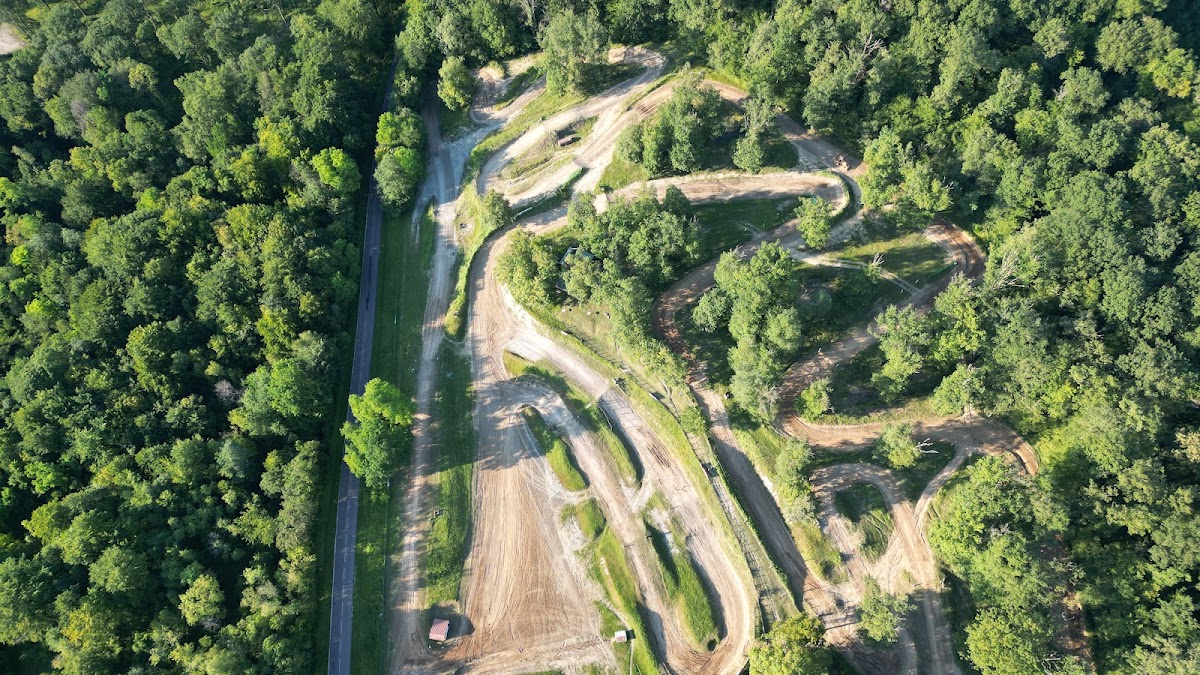 Terrain de motocross à Saint-Remy — photo 1